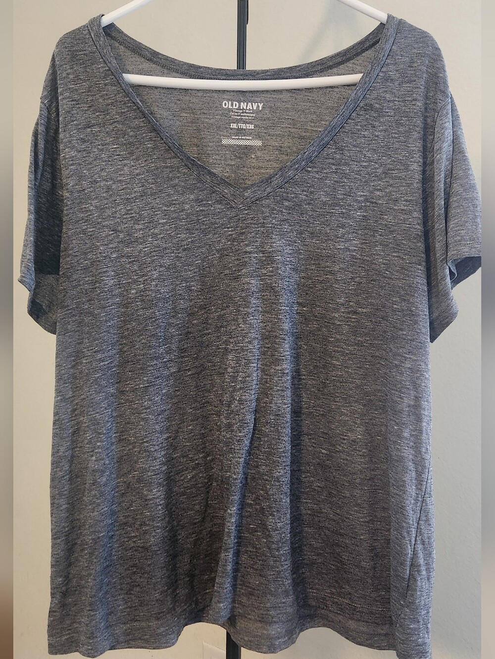 Old Navy Heathered Charcoal V-Neck Short Sleeve Tee